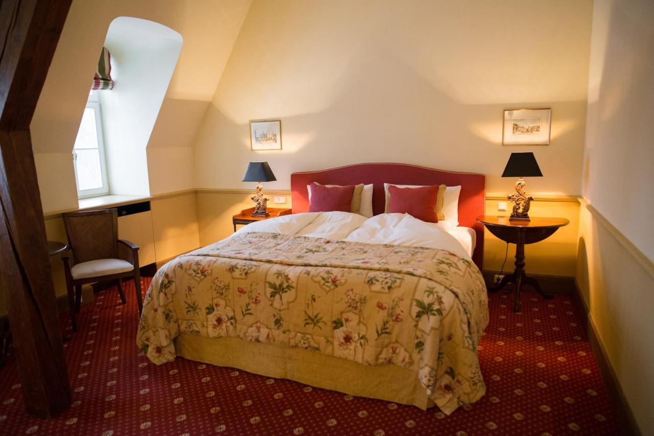 Hotel Chateau Bela Bagian luar foto