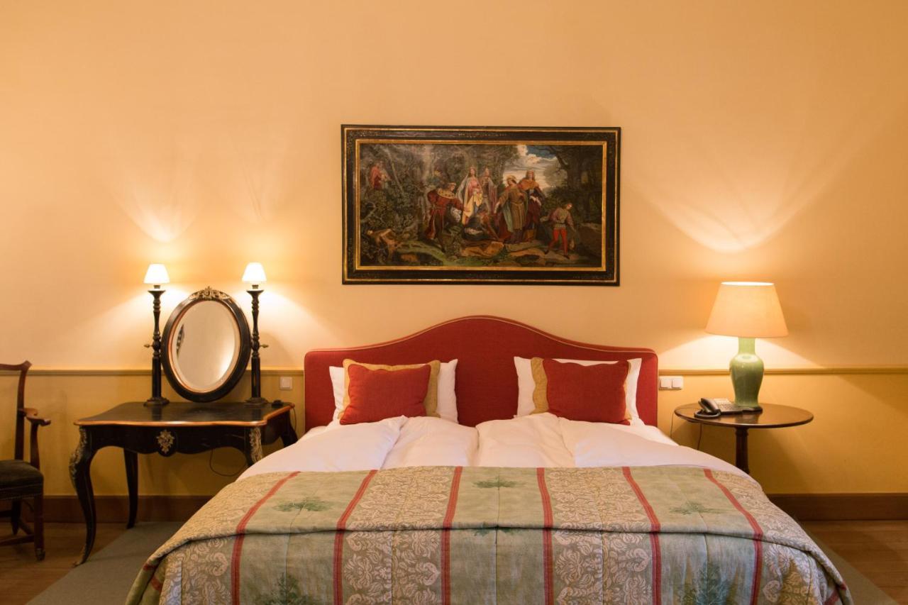 Hotel Chateau Bela Bagian luar foto